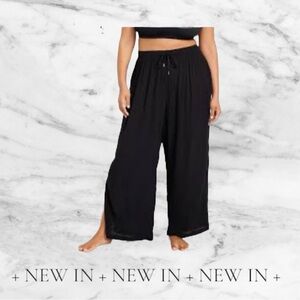 NWT Coastal Wave Black Cover Palazzo Pant Women's Size 1x